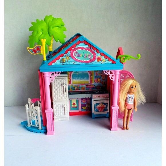 Barbie Club Chelsea 2 Story Playhouse Chelsea Blonde Beach Doll Mermaid Suit - Picture 6 of 9